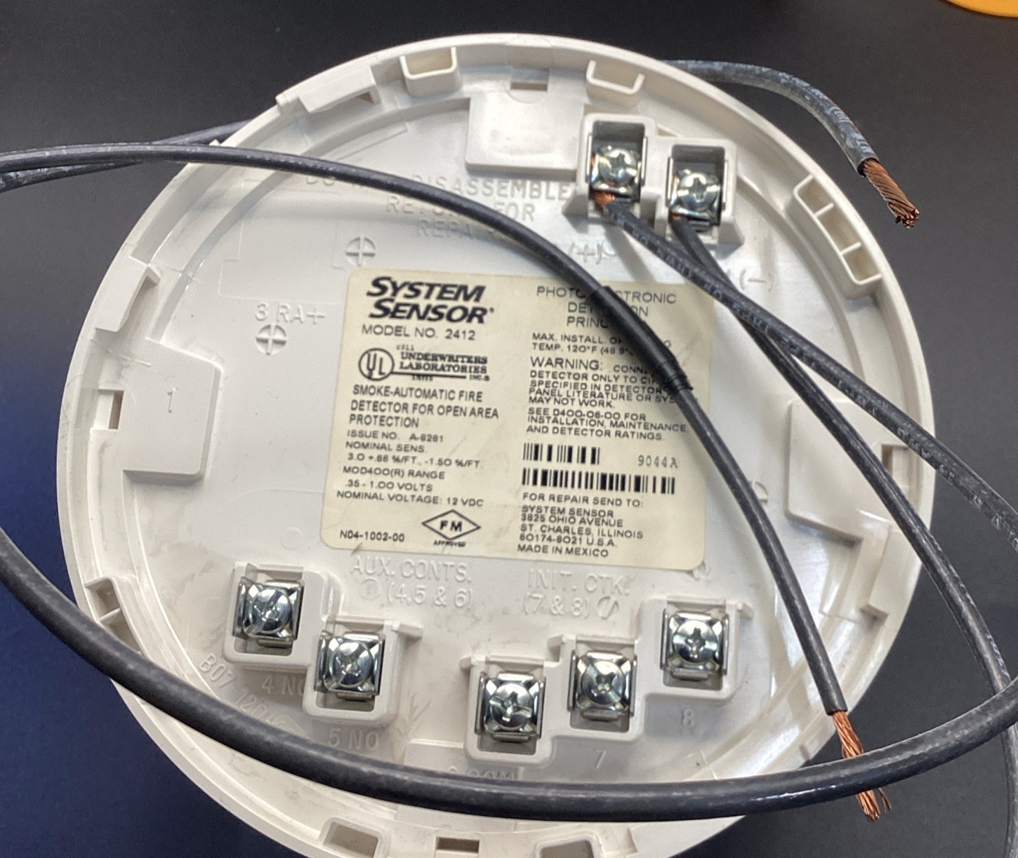 System Sensor Photoelectric Smoke Detector S 400 Series 2412B NEW