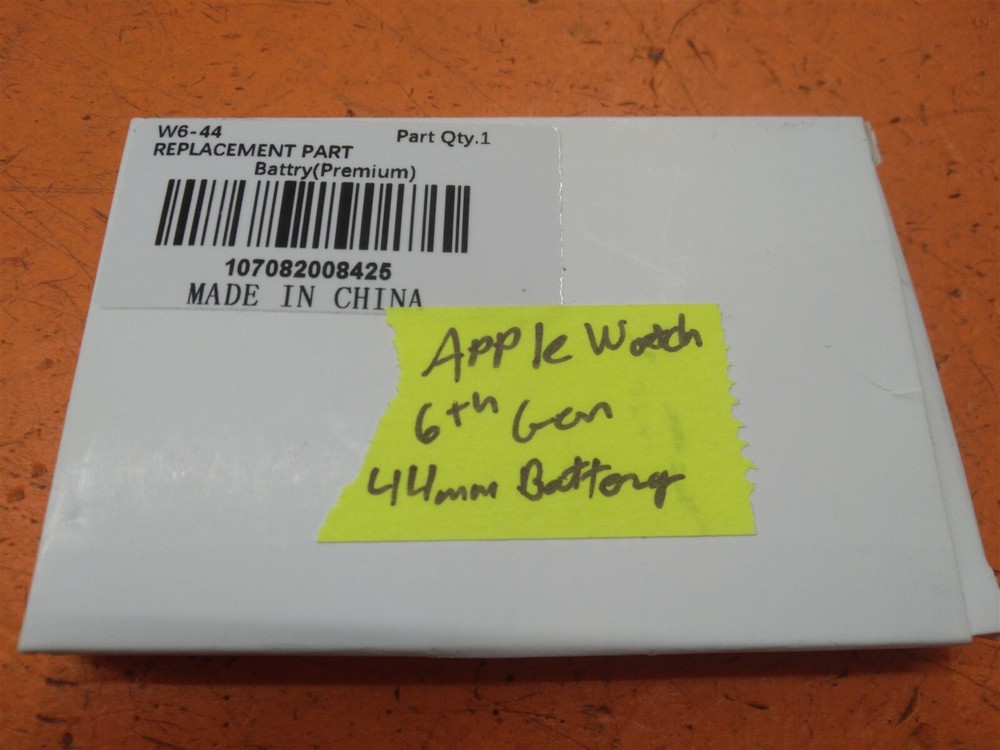 ⭐️⭐️⭐️⭐️⭐️ Apple Watch 6th Gen 44mm Battery