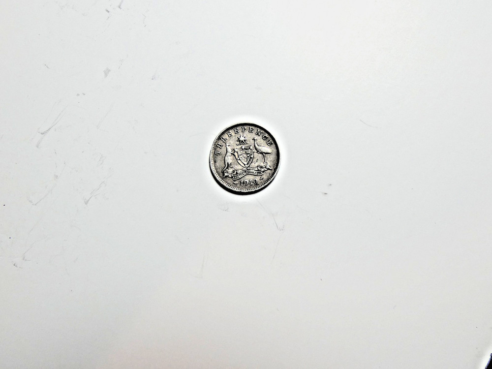 Australia 1910  Silver 3d.