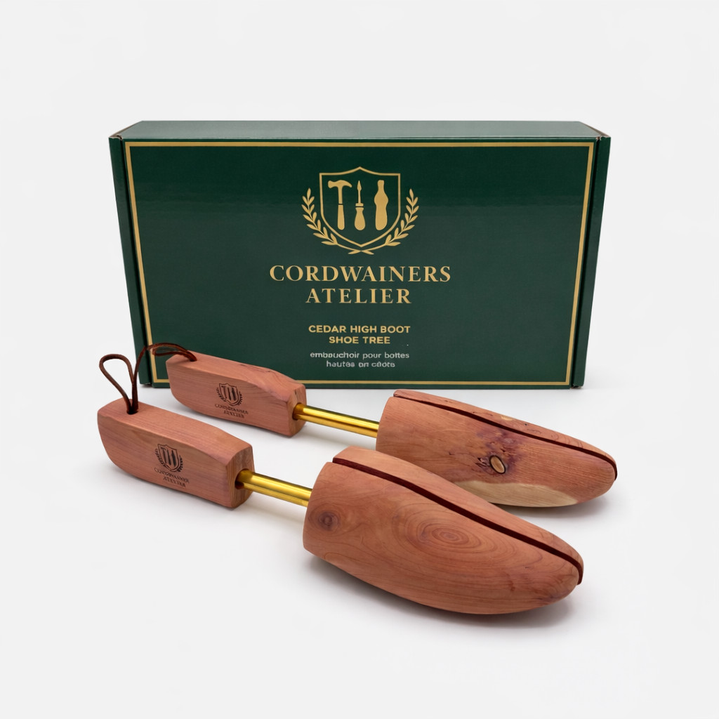 SHOE TREE - cedar wood - Cowboy boots/western boot shaper - aromatic - loop