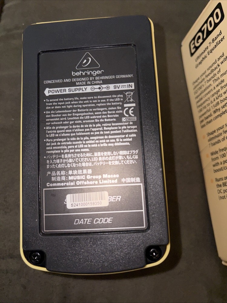 BEHRINGER GRAPHIC EQUALIZER EQ700