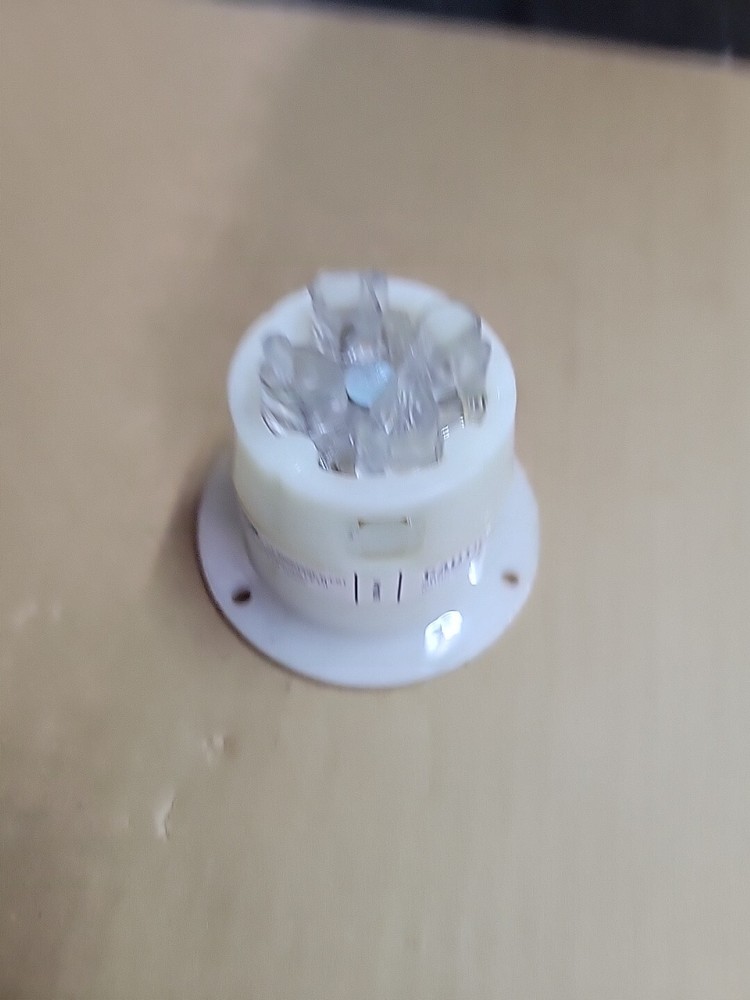 Hubbell Hbl2736 30A 3P 480V