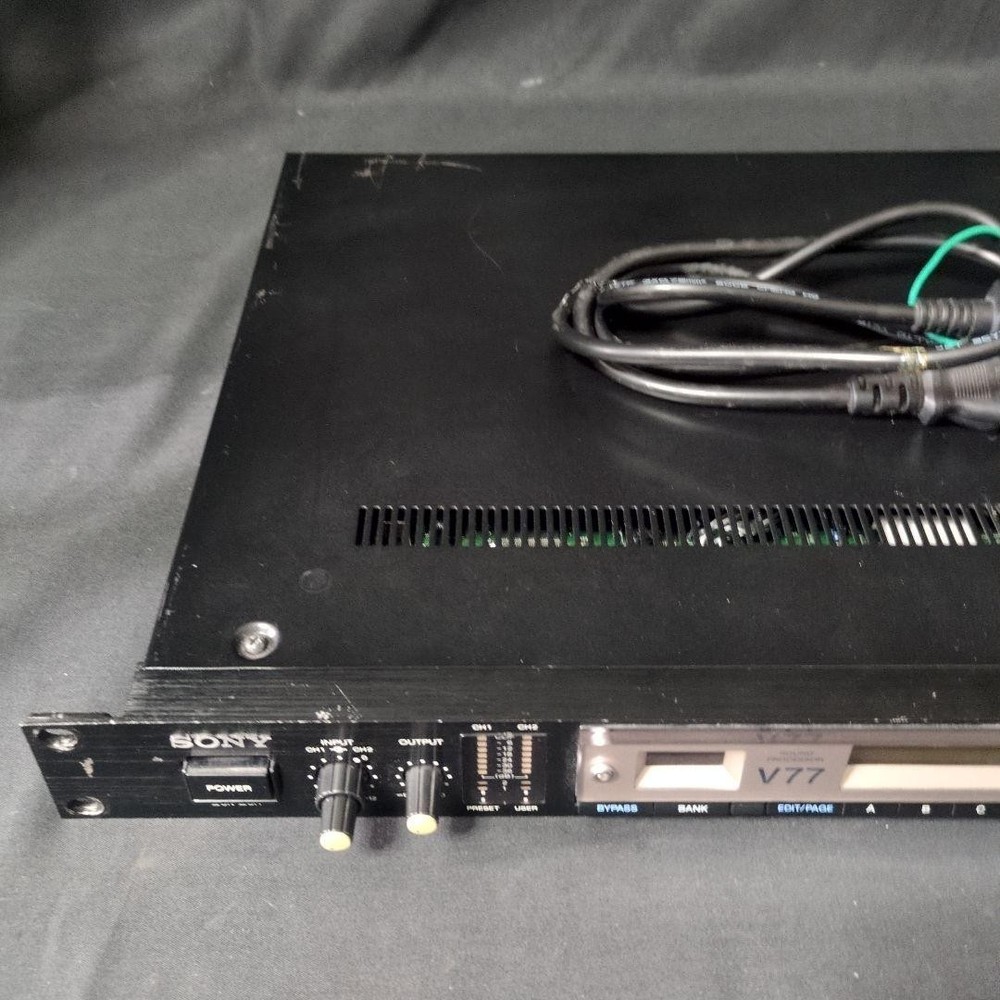 SONY DPS-V77 Multi-Effects Rack Unit