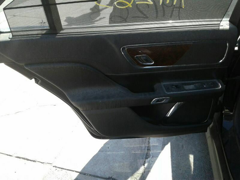 CONTINTAL 2017 Rocker Panel Moulding 76768