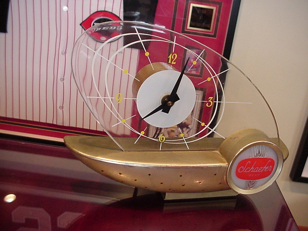 Vintage Schaefer Beer Atomic Clock Sailboat Lighted  Bar Light Working