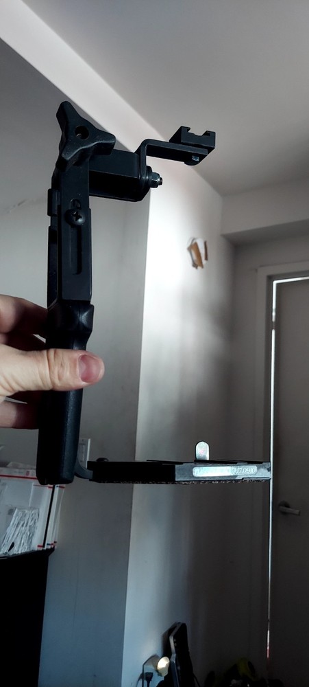 Hasselblad #17.0910 Lindahl Trigger Grip FLASH Bracket