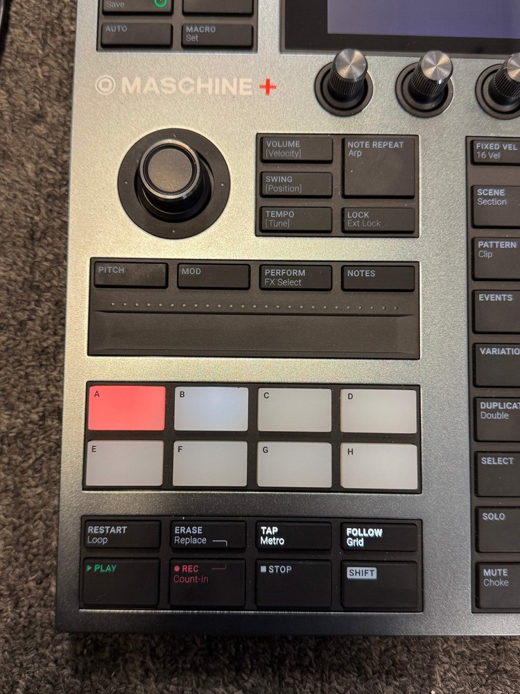 Native Instruments Maschine Plus HW – Standalone Production - Read!