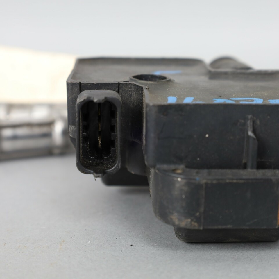 Mercedes Benz ignition coil E320 E430 OEM