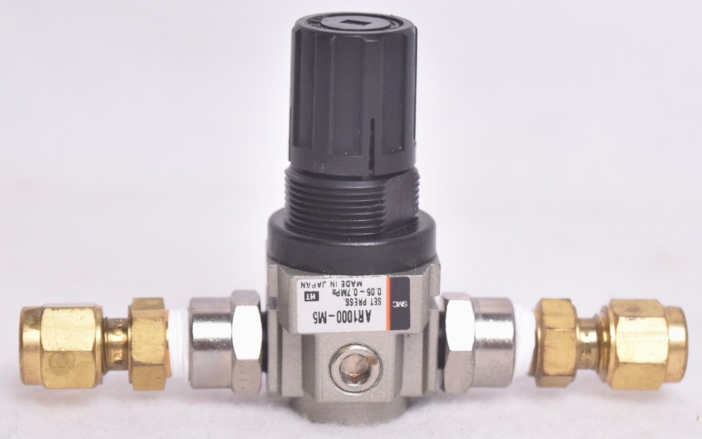 SMC AR1000-M5 Pneumatic Air Regulator