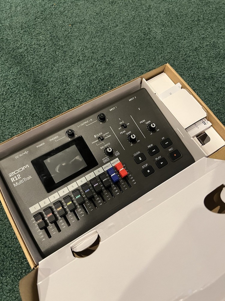 Zoom R12 MultiTrak Portable Recorder Studio Multi-Track Production
