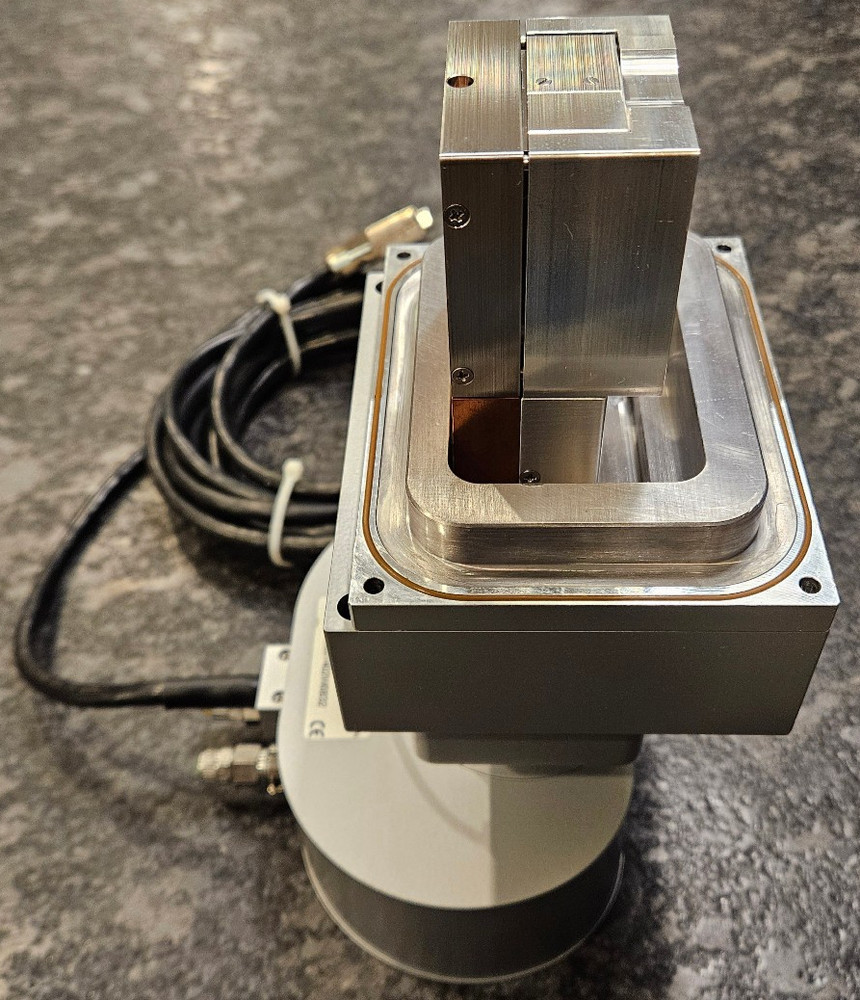 GATAN ORIUS SC1000 (MODEL 832.P76K0) CCD CAMERA