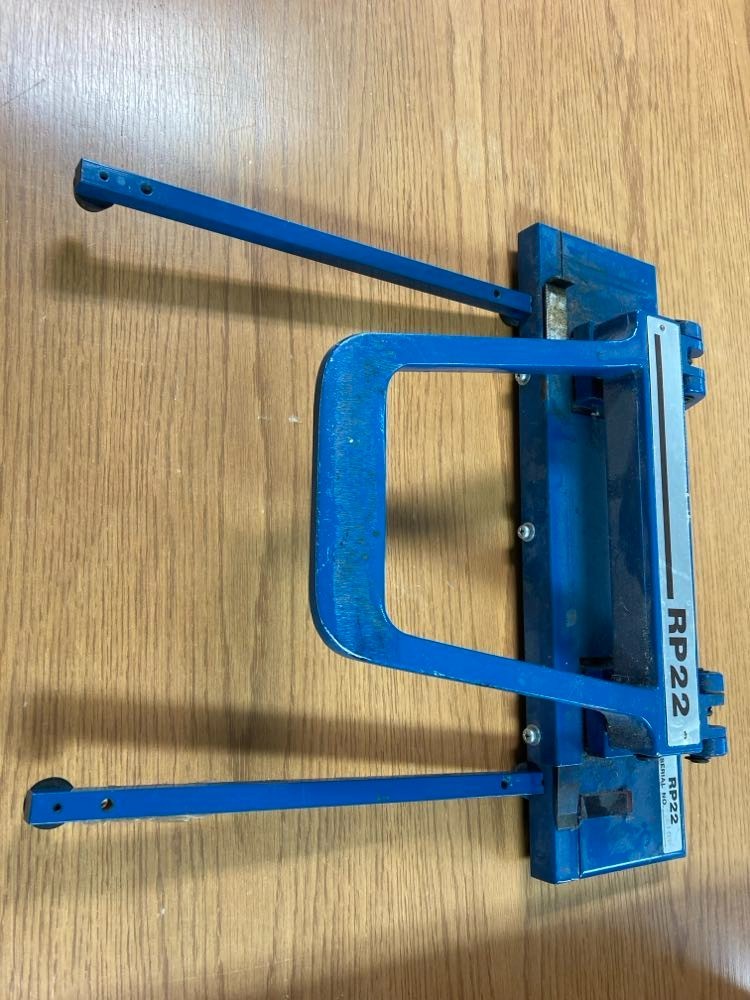 Ryobi RP22 plate punch