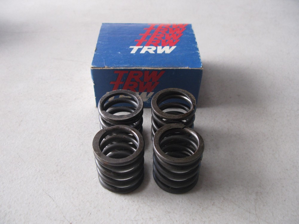 TRW Engine Valve Spring fit Ford 110 121 Mazda (VS1075)