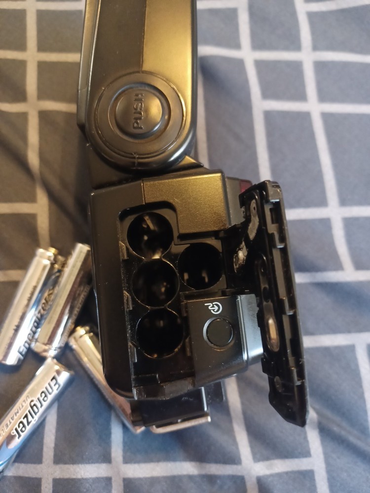 Nikon SB-600 Speedlight Working