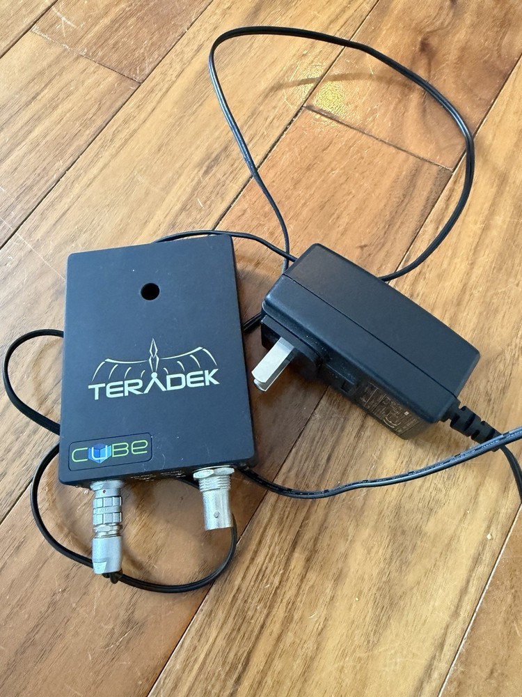 Teradek cube 105 SD/HD-SD1 with power supply