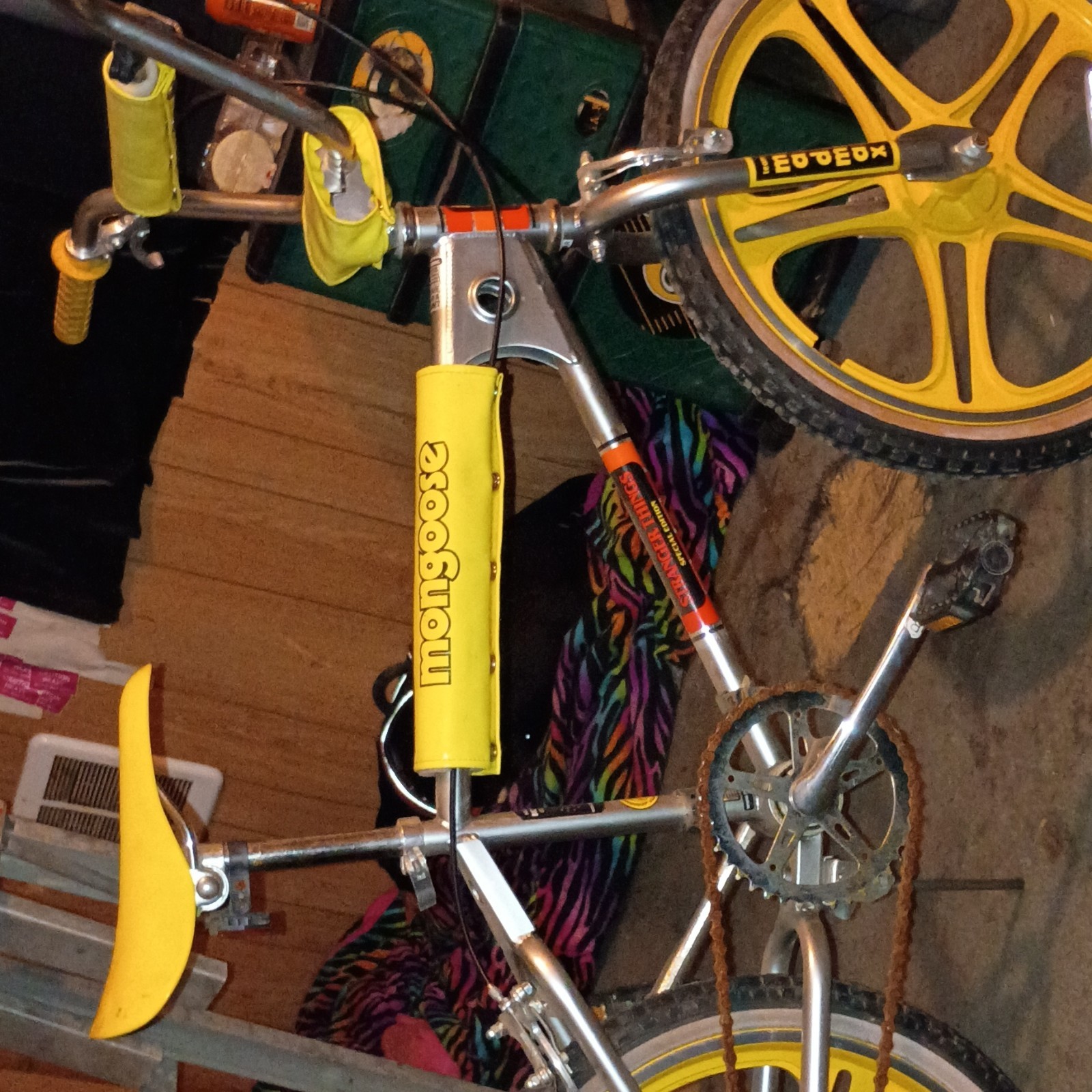 Mongoose Supergoose BMX stranger things edition