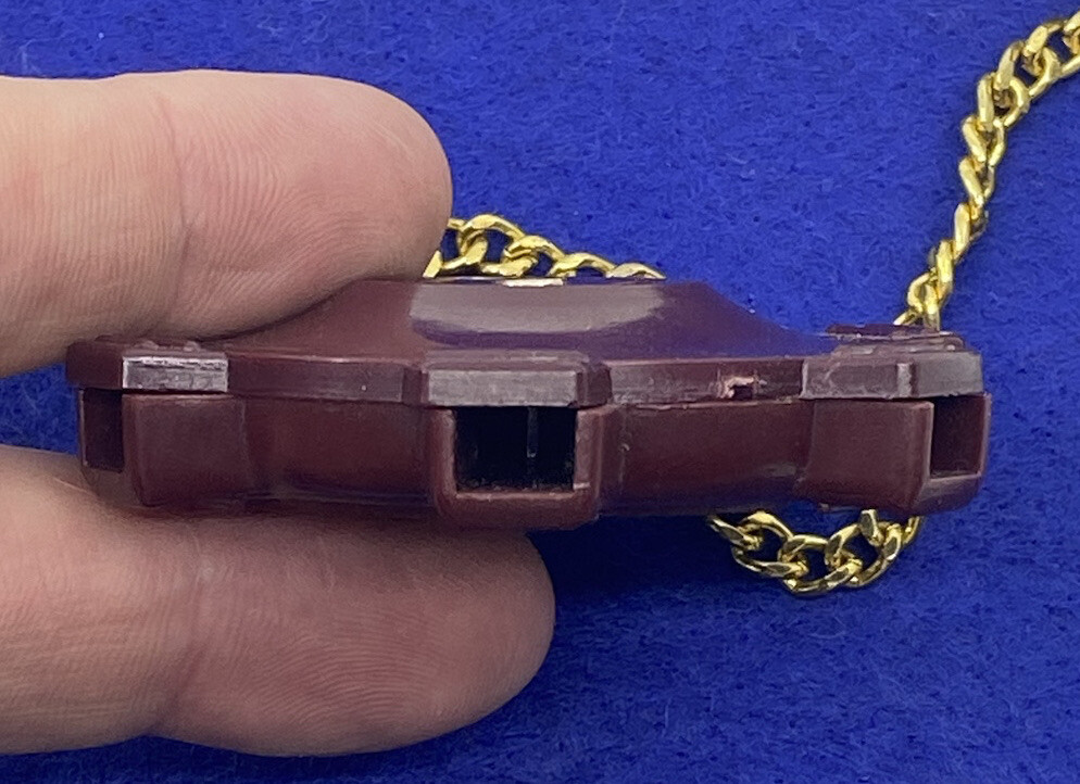 SAM BONG PITCH PIPE WITH CHAIN-Pre-owned, Good condition!