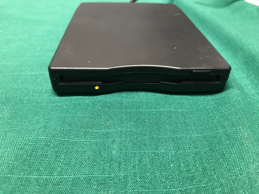 Bytecc Portable Diskette Drive External for 3.5" 1.44Mb Floppy Disk BT-144