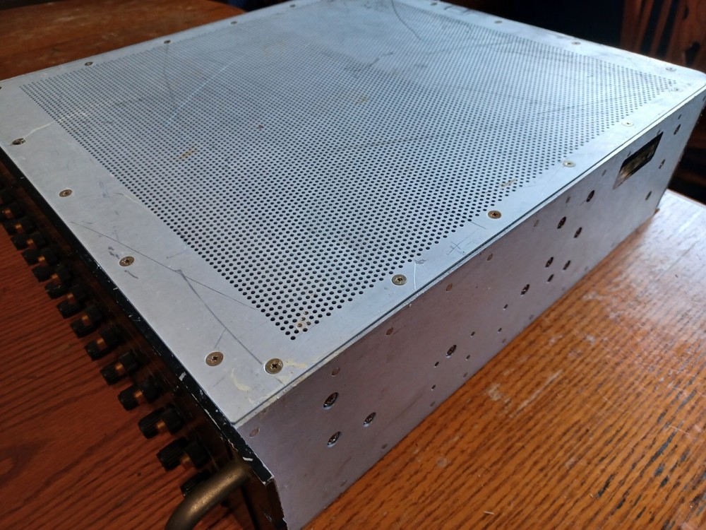 APCOM Applied Comm's Sys Instrumentation Distribution Amplifier Mdl 1000 IDA-2