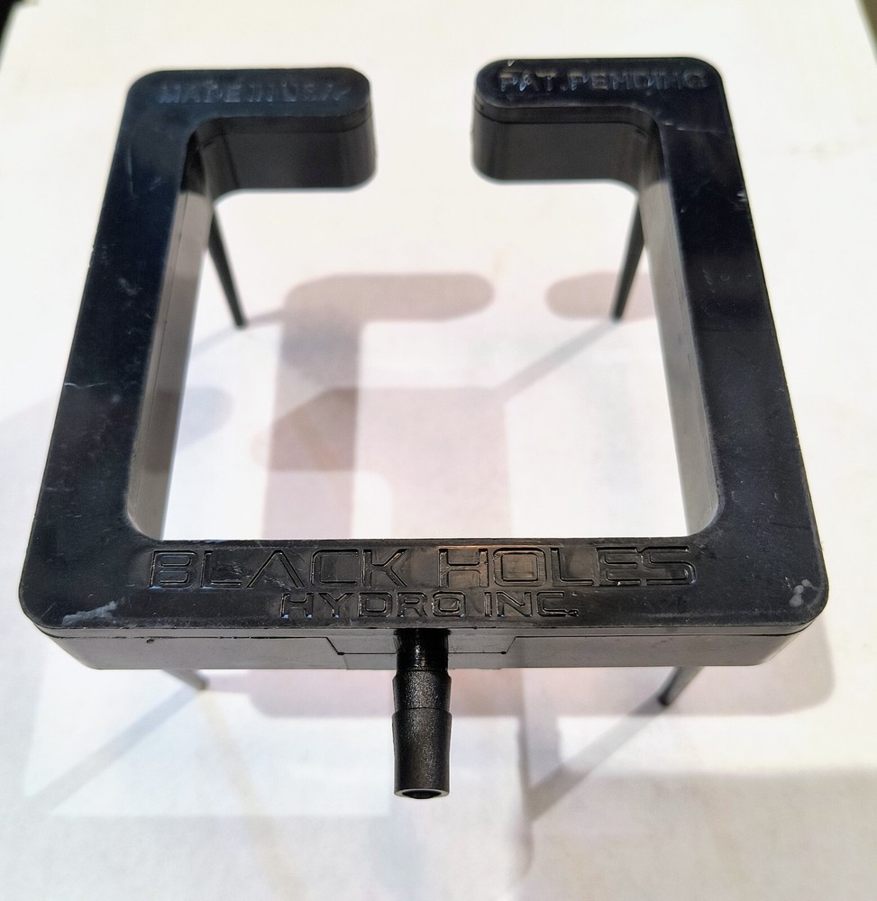 Black Holes 1/2"  Square Dripper - 6/Pack