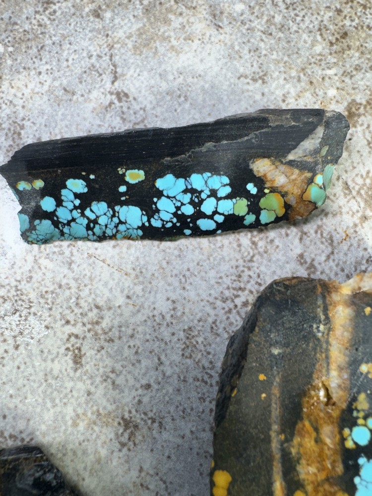 Natural Hubei cloud mountain turquoise nugget