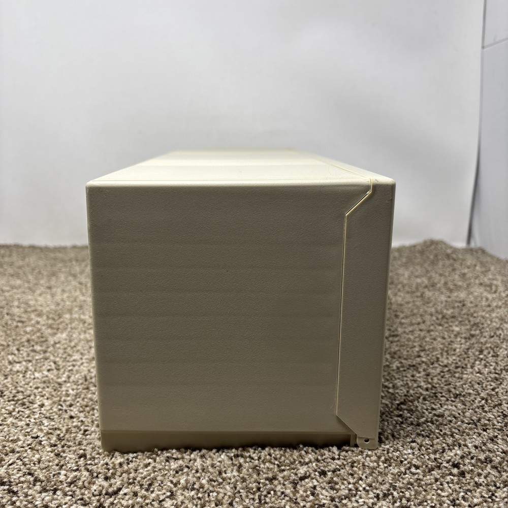 Case Logic 24 Count CD Plastic Storage Case Beige White Cd Holder