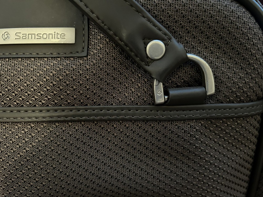 Samsonite overnight/laptop shoulder bag