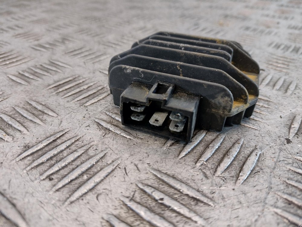 2010 YAMAHA XC RECTIFIER REGULATOR
