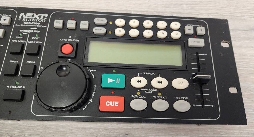 Stanton NCD-7000 DJ Dual CD Player & Remote Unit AS IS Partially Working READ