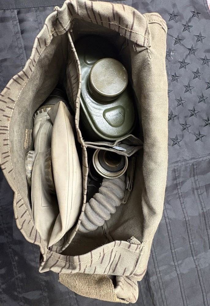 Original Mask, Hose, Filter & Carry Bag – Pre-/Early WWII Pattern