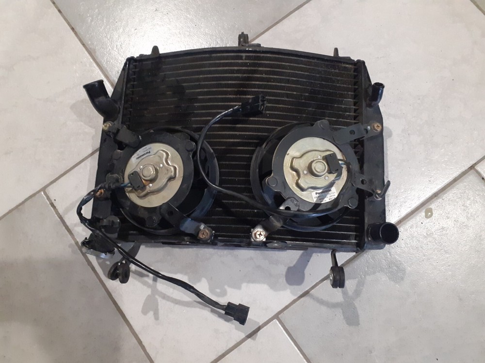 YAMAHA YZFR6 2004 RADIATOR