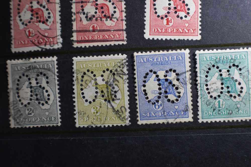 Australia Large Hole OFFICIAL Perfin