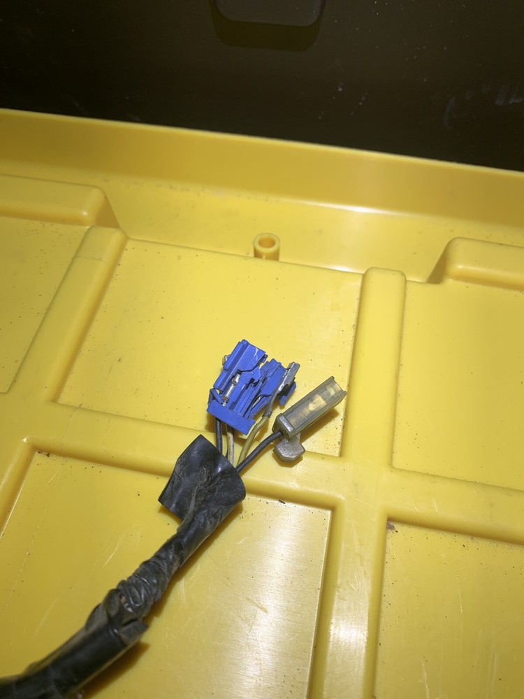 14-16 Honda CBR650F right handlebar control start kill switch *READ DESCRIPTION*