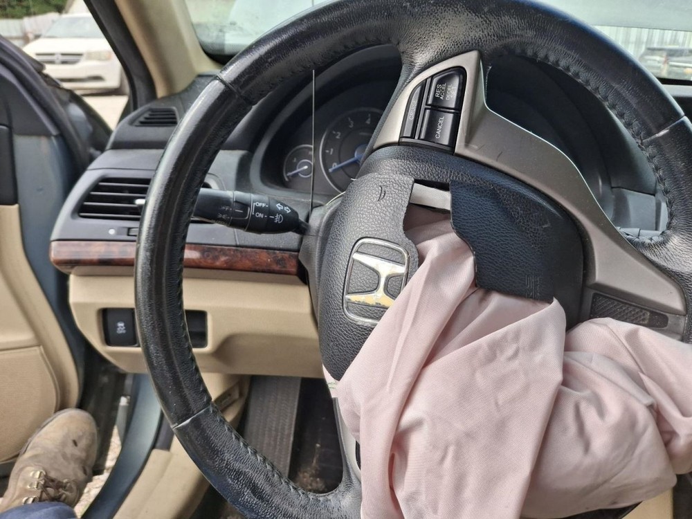 2010 Honda Crosstour Used Upper Dash Display Screen, No Anti-Theft Code