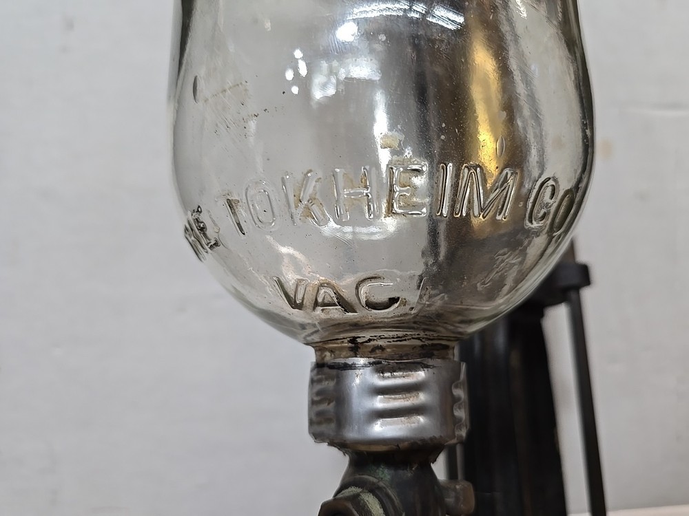 RARE 1928 TOKHEIM "VAC" visible PUMP