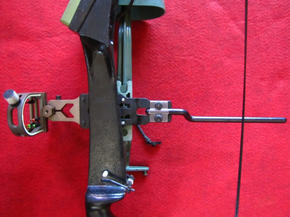 T Star Compound Bow Camo 50" OAL TruGlo Sight, Needs Bowstring