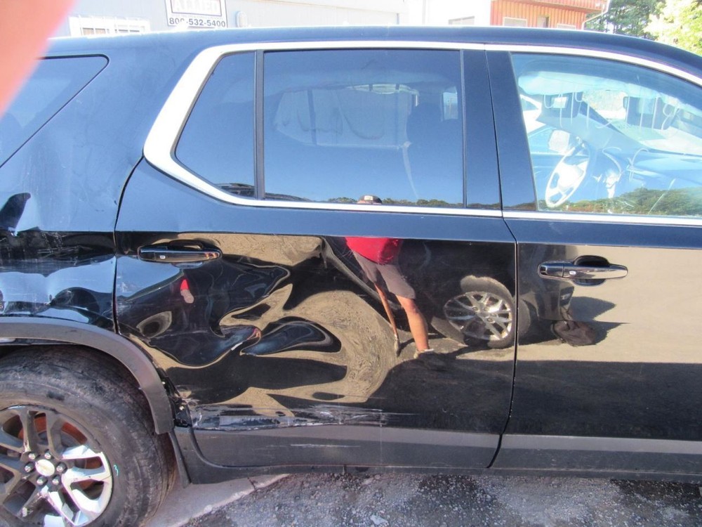 TRAVERSE 2019 Glove Box 1076809