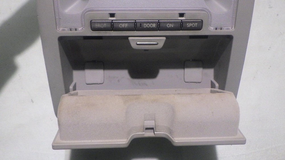 07 LEXUS LS460 Front Console roof