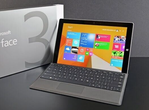 Bundle Microsoft Surface 3 128GB 4GB Wi-Fi w Backlit Type Cover Keyboard Charger