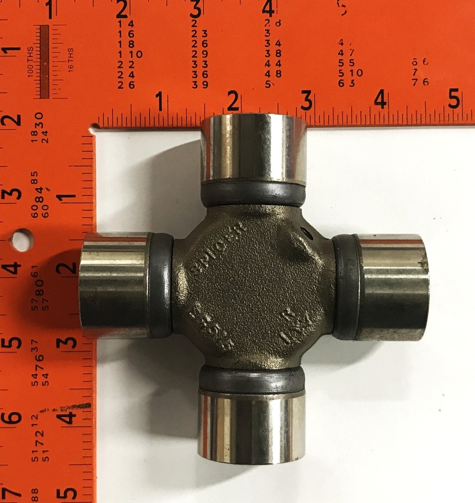 Spicer Universal Joint with Hardware LS515/L8515 NOS