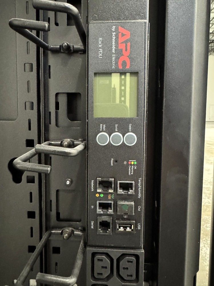 APC NetShelter 42U SX Base Rack (AR3350)