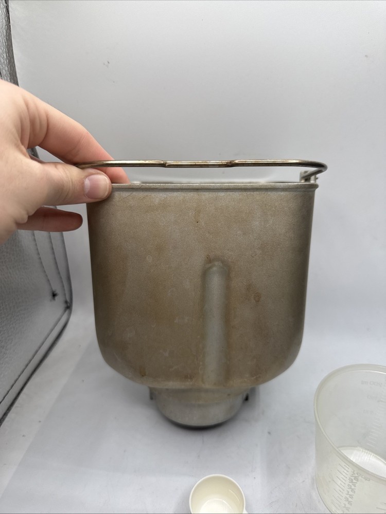 Panasonic Bread Bakery Machine SD-BT55P Bread Pan & Paddle & Measuring Cups