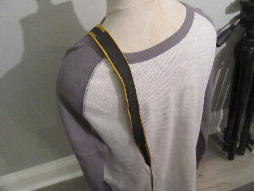 Nice Used Non-Hippie Nikon Camera Strap Looks Nice Good Condition