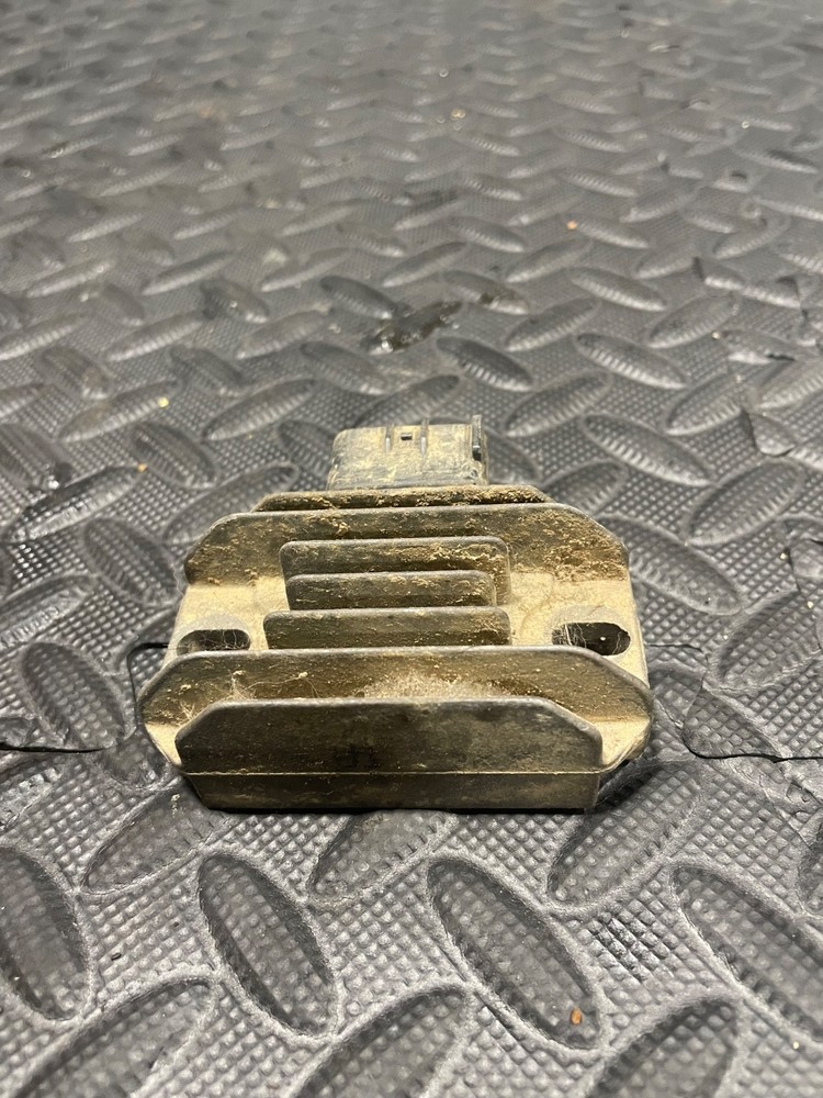 2004 Suzuki QuadSport LTZ 400 Voltage Regulator Rectifier