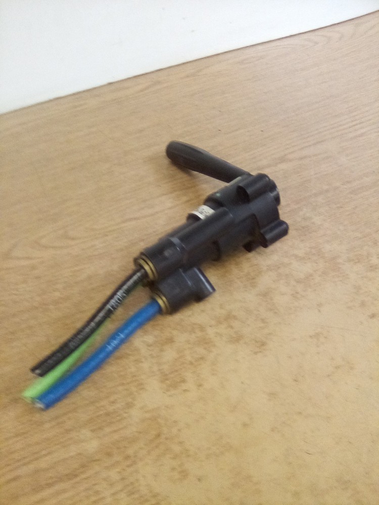 Bendix 410025, 5014474 Trailer Control Valve