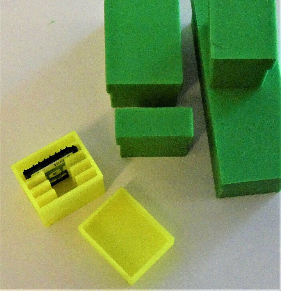 SD Card Holder Storage Box Case Micro Cards Desk Organizer Space Saving