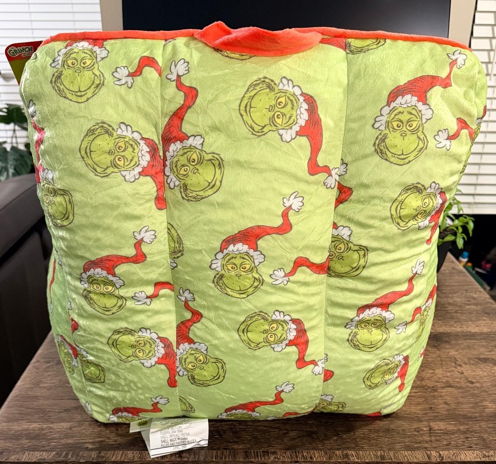 The Grinch Dr. Seuss Pod Beanbag Toddler Chair 17 in W x 20 in H x 17