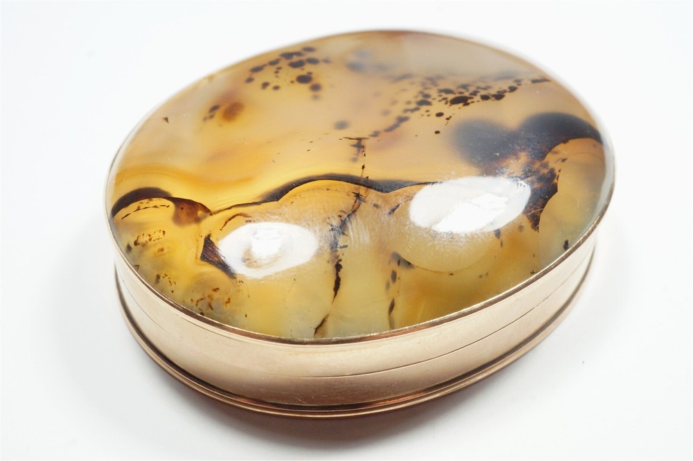 FINE QUALITY CONTINENTAL SOLID 14K GOLD AND HARDSTONE SNUFF BOX c1800's