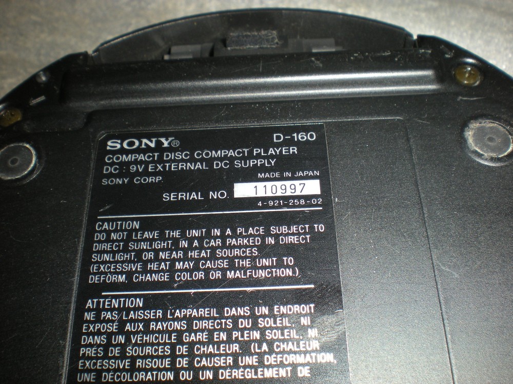 ASIS UNTESTED Vintage Sony D-160 Portable Compact Disc CD Player NO ADAPTER
