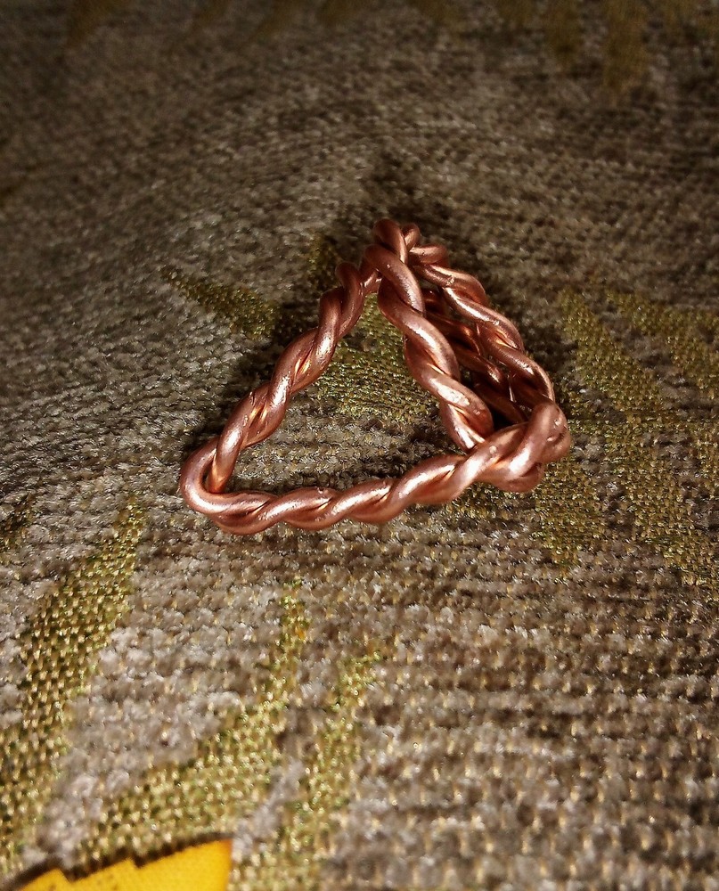 528 Frequency Ring Triangle/Pyramid shape the ring size 7 &1/2